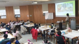 5. 220113_직접 생산한 농산물로 시민들 교육하는 강사에 도전하세요_사진(1) 목이버섯피클만들기 체험 교육.jpg