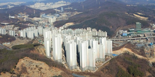 1. 처인구 삼가동 삼가2지구 뉴스테이 현장 모습(드론).jpg