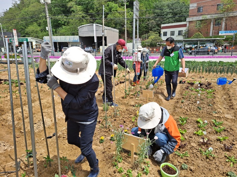 7. (2) 220322_용인시, 직접 텃밭 가꿔보는 _도시농부학교_ 교육생 40명 모집_사진.jpg