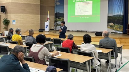 220509_용인시, 양봉농가 100곳 대상 꿀벌 관리 방법 교육_사진(1).jpg