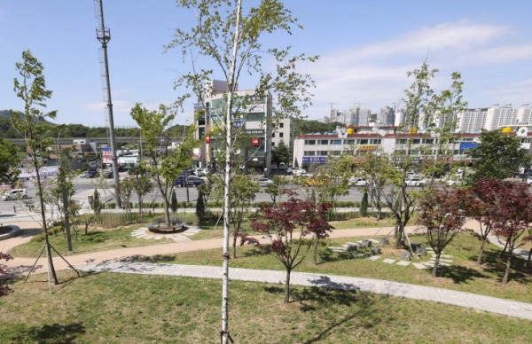 [크기변환]3. 새단장을 마친 역북동 마중뜰 소공원 전경.jpg