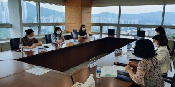 4. 옴부즈퍼슨 정기회의 모습.jpg