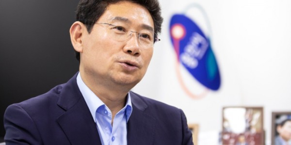 8. 이상일 용인특례시장 인터뷰 모습.jpg