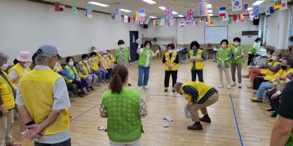 8-2. 상현1동 꽃보다 청춘대학 운동회 모습.jpg