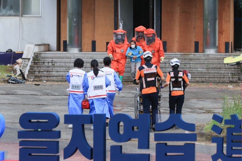 17-4. 24일 기흥구 언남동 경찰대학교 부지에서 국가비상사태 발생을 대비, ‘2022년 을지연습 도 단위 실제 훈련’이 진행됐다..jpg