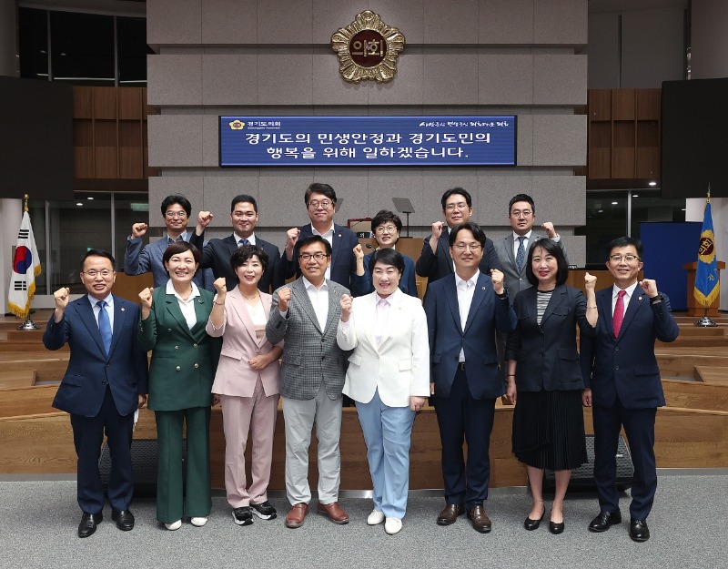 220825 최민 의원, 기획재정위 첫 임시회 시작으로 본격 의정활동 개시 (2).jpg