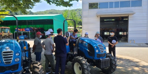 4. 농기계 현장실무교육 모습.jpg