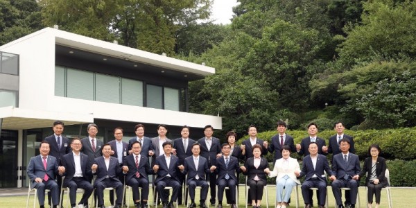 220818 염종현 의장, 경기도의회.경기도 오찬 정담회서 신속한 정책집행 통한 민생과제 해결 강조 (3).jpg