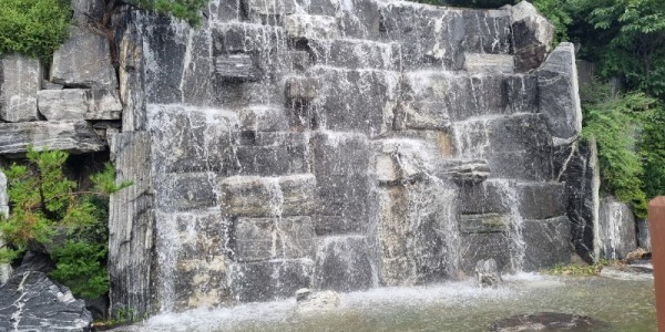 7. 유방동에 위치한 벽천분수가 재가동을 시작했다..jpeg