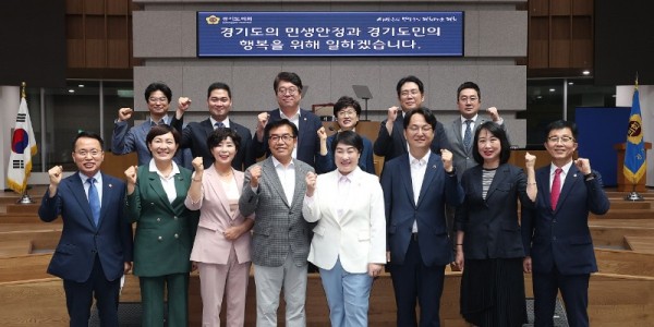 220825 최민 의원, 기획재정위 첫 임시회 시작으로 본격 의정활동 개시 (2).jpg