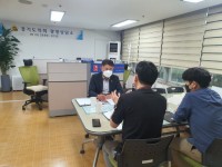 220825 김정호 의원, 광명중학교 운동부 휴게실 침수피해 사안 대책 논의 (2).jpg