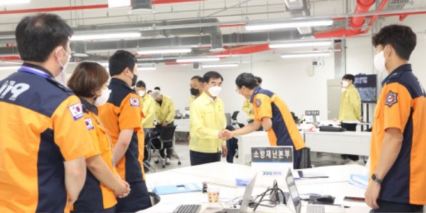 220825 염종현 의장, 2022년 을지연습 근무자 격려 방문 (2).jpg