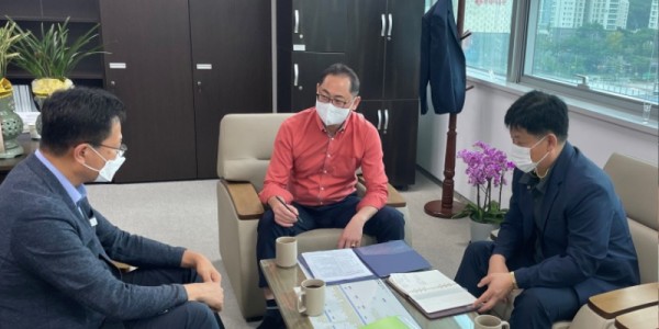 220826 김완규 의원, 경기경제자유구역 활성화 방안 논의.jpg