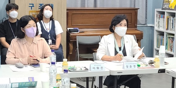 220831 정윤경의원, 경기남부청소년자립관 업무보고 청취 및 군포시청소년쉼터 침수피해 현장방문.jpg