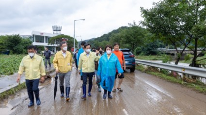 (자료사진) 김동연 경기도지사, 용인시 고기동(고기교) 침수 현장 점검(8월 9일).jpg