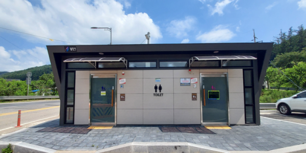 2. 이동읍 묵리 거문정소하천(문수산터널 인근) 화장실 전경.png