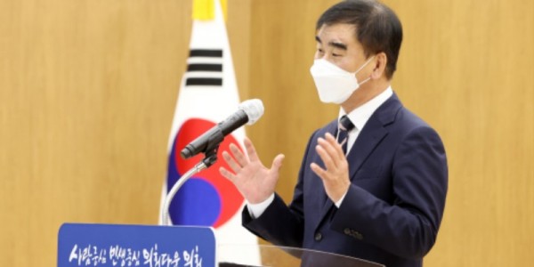 220905 염종현 의장, 9월 월례조회 실시 공정하고 혁신적인 인사체계 도입 (1).jpg