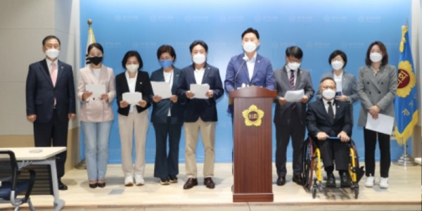 220907 보건복지위, 복지사각 해소 대책 촉구 기자회견 가져.jpg