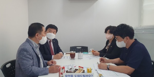 220907 이병길·정경자 의원, 남양주시 퇴계원중학교 그린스마트미래학교 사업 추진 계획 청취.jpg