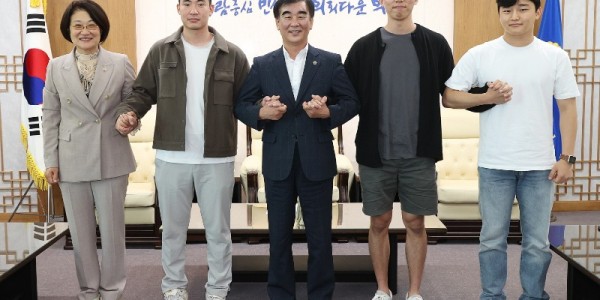 220914 염종현 의장, 14일 20대 청년들과 경기도 청년 네트워크 구축 방안 논의 (2).jpg