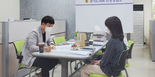 220915 유영일 의원, 안양시 수도계량기 원격검침시스템 구축 사업 현안 논의.jpg