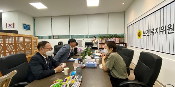 220915 김재훈.박재용 의원, 경기장애인부모연대와 장애인에 대한 24시간 지원체계 구축 관련 논의 (1).jpg