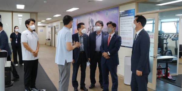 220921 문화체육관광위원회, 경기아트센터, 경기도체육회 등 현장방문 실시 (2).jpg