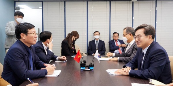 베트남 빈푹성 인민위원장 면담(1).jpg