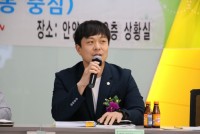 221005 유영일 의원, 자원순환 탈 플라스틱 활용 정책 방안 고찰 학술대회 참석 (2).jpg