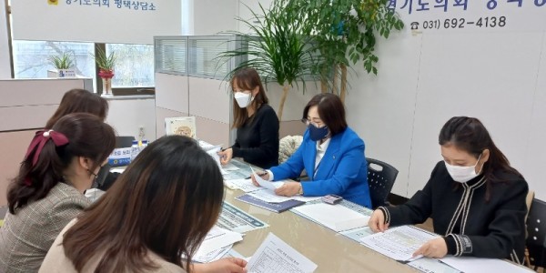 221024 서현옥 의원, 학생 불균형 체형 관리 지원 관련 정담회 개최.jpg