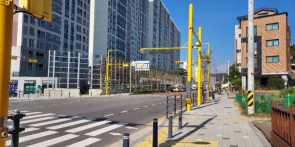 5. 기흥구 언남동에 설치되어 있는 어린이보호구역 내 CCTV 등 시설물 모습.jpg