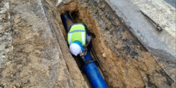 1. 기흥구 상하동에서 노후 상수관로를 교체하고 있는 모습.jpg