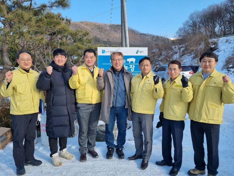 오후석+행정2부지사，+용인서+가축방역+현장+점검(1).jpg