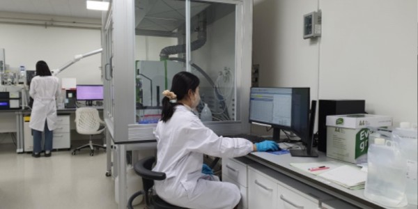 유도결합플라즈마 질량분석기를 이용한 중금속 분석.jpg