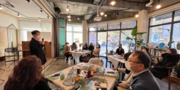 3. 3040 평생학습 반올림 프로그램 성과 간담회 모습.jpg