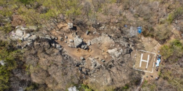230113_과거 교통ㆍ통신 요충지 입증한 ‘석성산 봉수’, 국가지정문화재 사적으로 지정돼_사진(1) 용인 석성산 봉수대 전경.jpg