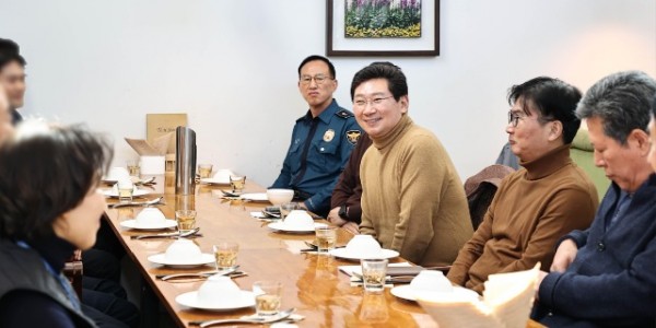 230120_이상일 용인특례시장, 포곡-모현 기관장들과 명절‘점심소통’_사진.jpg