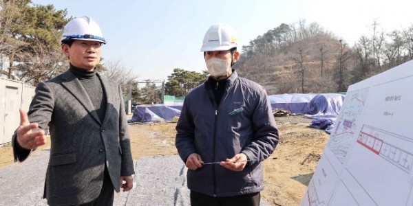 230208_이상일 용인특례시장, 구갈레스피아 개량사업 공사 현장 점검_사진(1).JPG