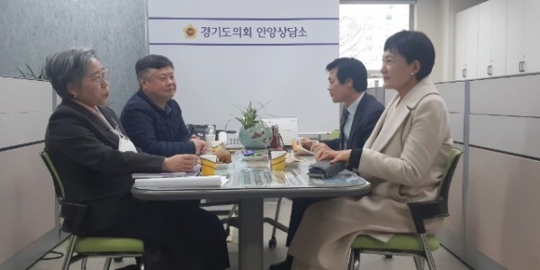 230217 문형근의원,이채명의원, 안양시치매전문요양원 관련 정담회 개최.jpg