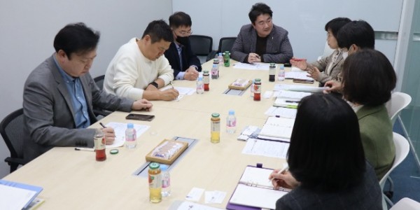 230313 장한별 의원. 서수원지역 주민 대표단과 수원 금곡동 공공도서관 건립 진행상황 점검 (2).jpg