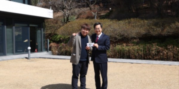 230314 유호준 의원, 김동연 지사 만나 장애인 권리중심 일자리 개선 필요성 전달.jpg