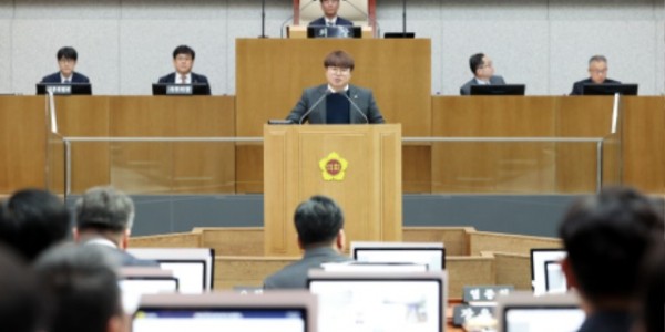 230315 유호준 의원, 환경파괴로 사라진 크낙새와 경기도민에게 사과.jpg