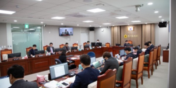 230320 도시환경위원회, ‘경기도 주거복지기금 운영 조례 일부개정조례안’ 채택.JPG