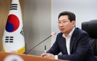 이상일 용인특례시장이 23일 영상회의실에서 국가산업단지 선정관련 후속대책 회의를 주재하고있다 (1).JPG