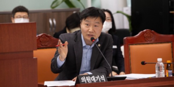 230323 김태희 의원, 경기도 청년 기본 조례 일부개정조례안 본회의 통과.jpg