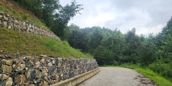 4-1. 용인특례시가 지난해 재해복구작업을 완료한 원삼면 좌항리 임도 모습.jpg