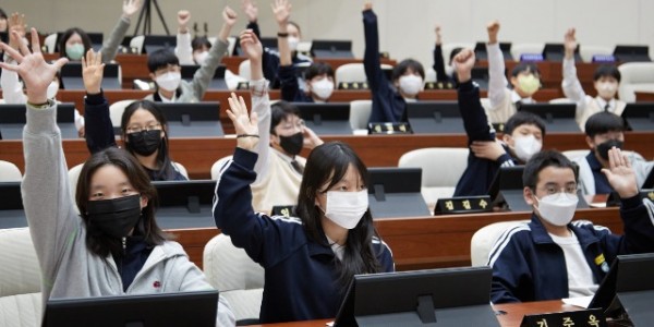 20230328 청소년 지방자치아카데미(신촌중)(2).jpg