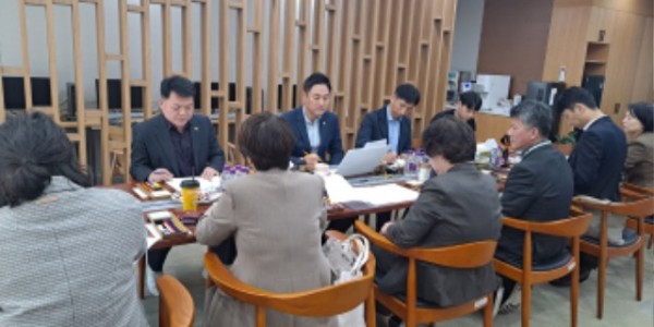 230404 오석규 의원, 이인규의원 특목고 설립 검토 정담회 개최.jpg