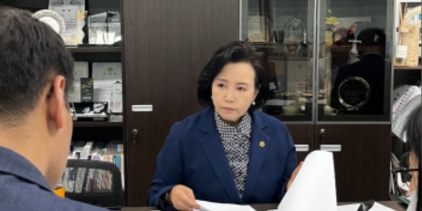 230413 정윤경 의원, ‘원도심 재개발·재건축 및 소규모주택사업’ 정담회 개최 (2).jpg