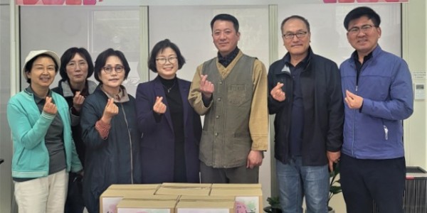 9. 원불교 죽전교당에서 보정동 행정복지센터에 김치 20박스를 기탁했다..jpg